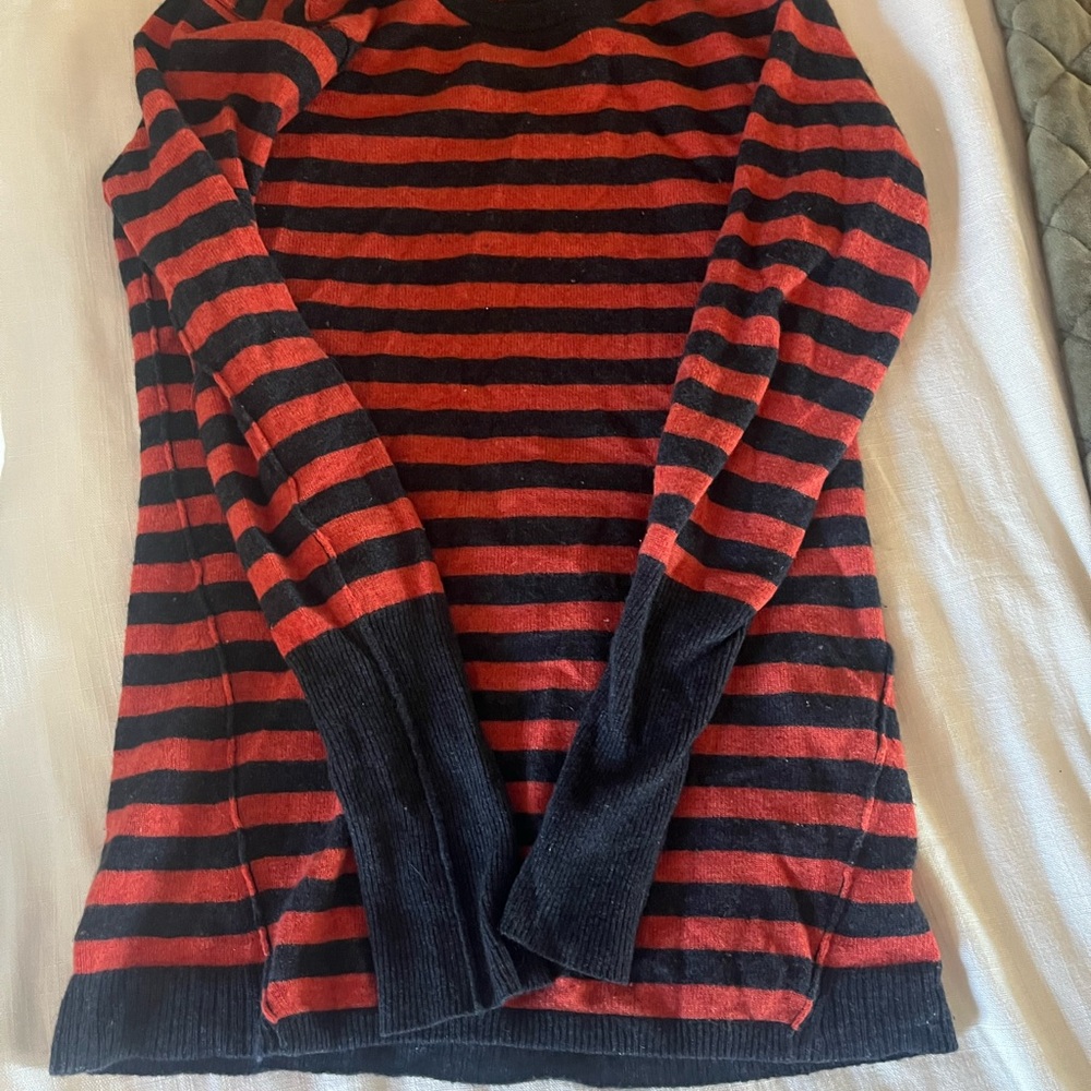 Autumn Cashmere orange and navy Sweater